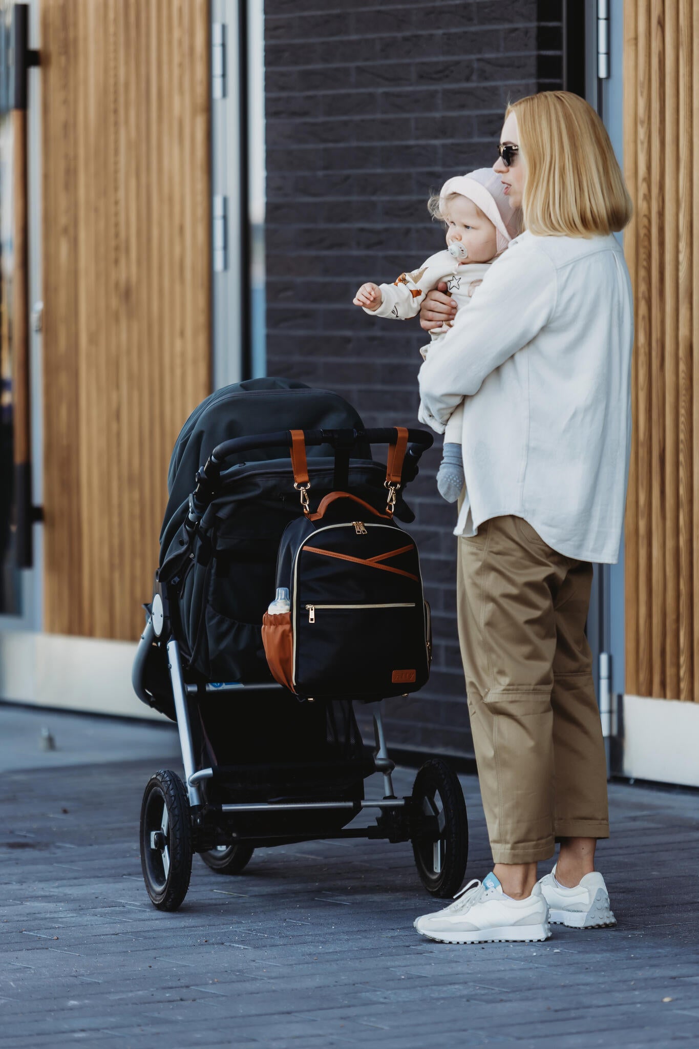 Small diaper backpack – black coffee