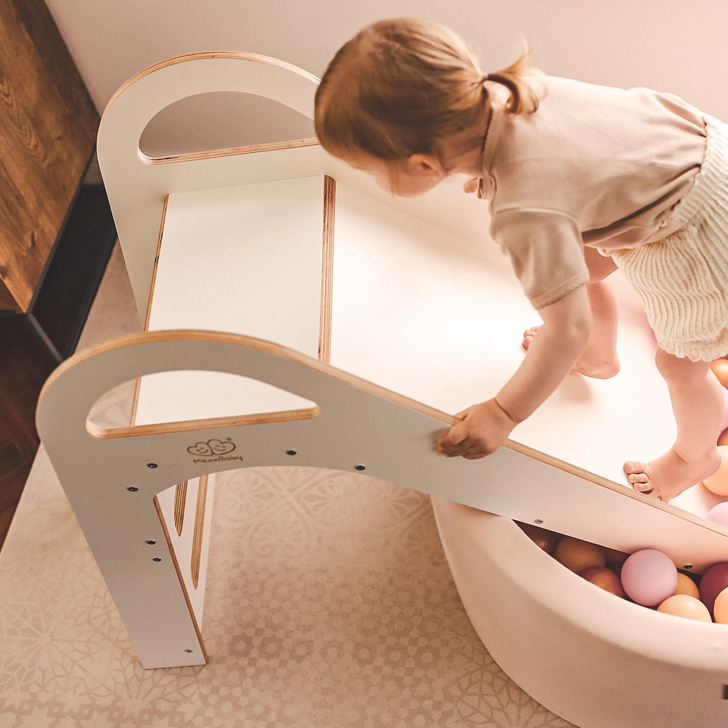 Wooden indoor scandi slide for children 87x46cm